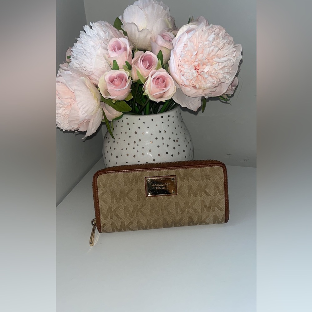 Tan Michael Kors Logo Wallet